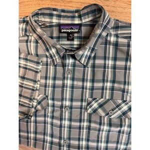 Patagonia Shirt Medium Ms High Moss Shirt Green Gray Madras Plaid